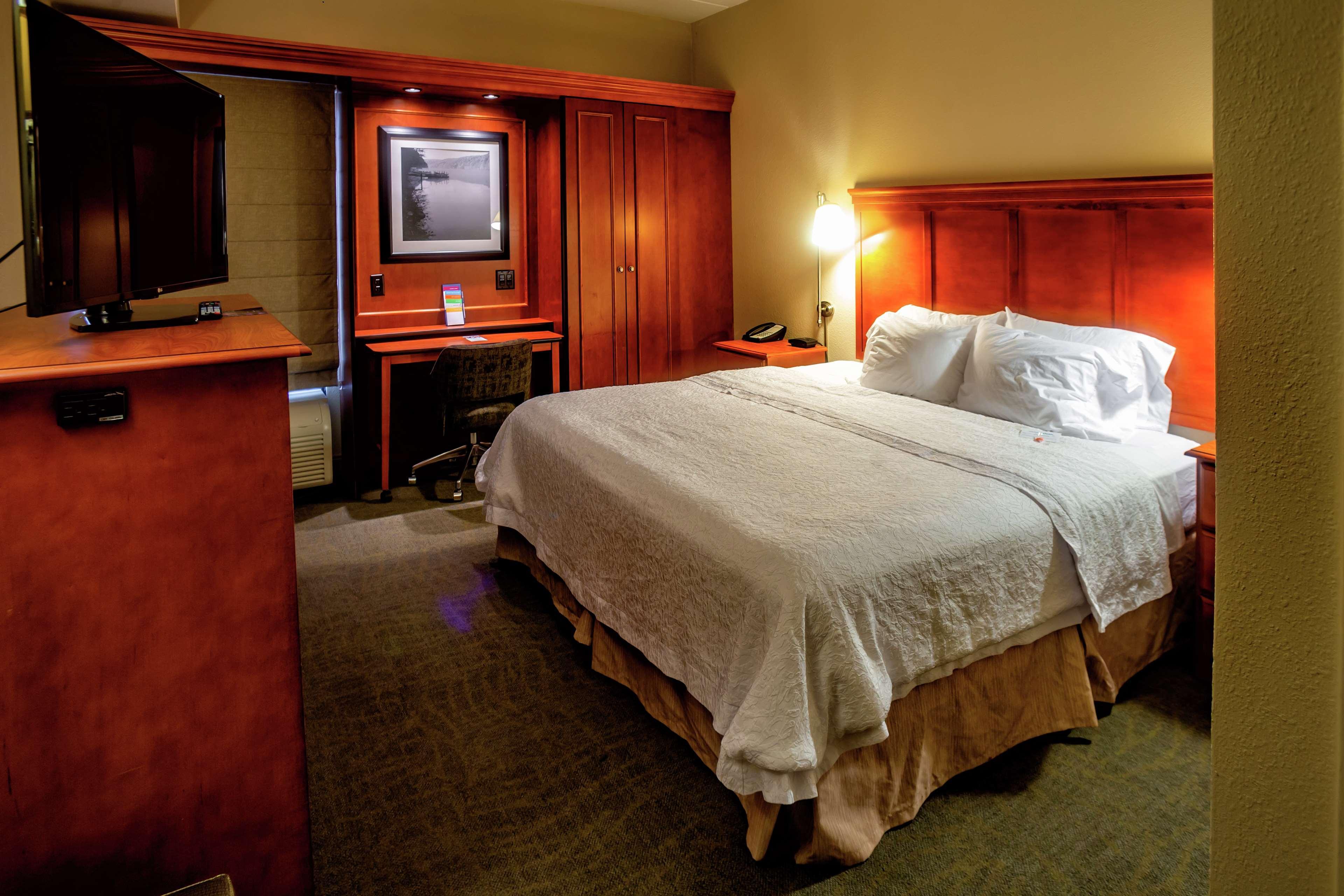 Hampton Inn Wheeling Buitenkant foto