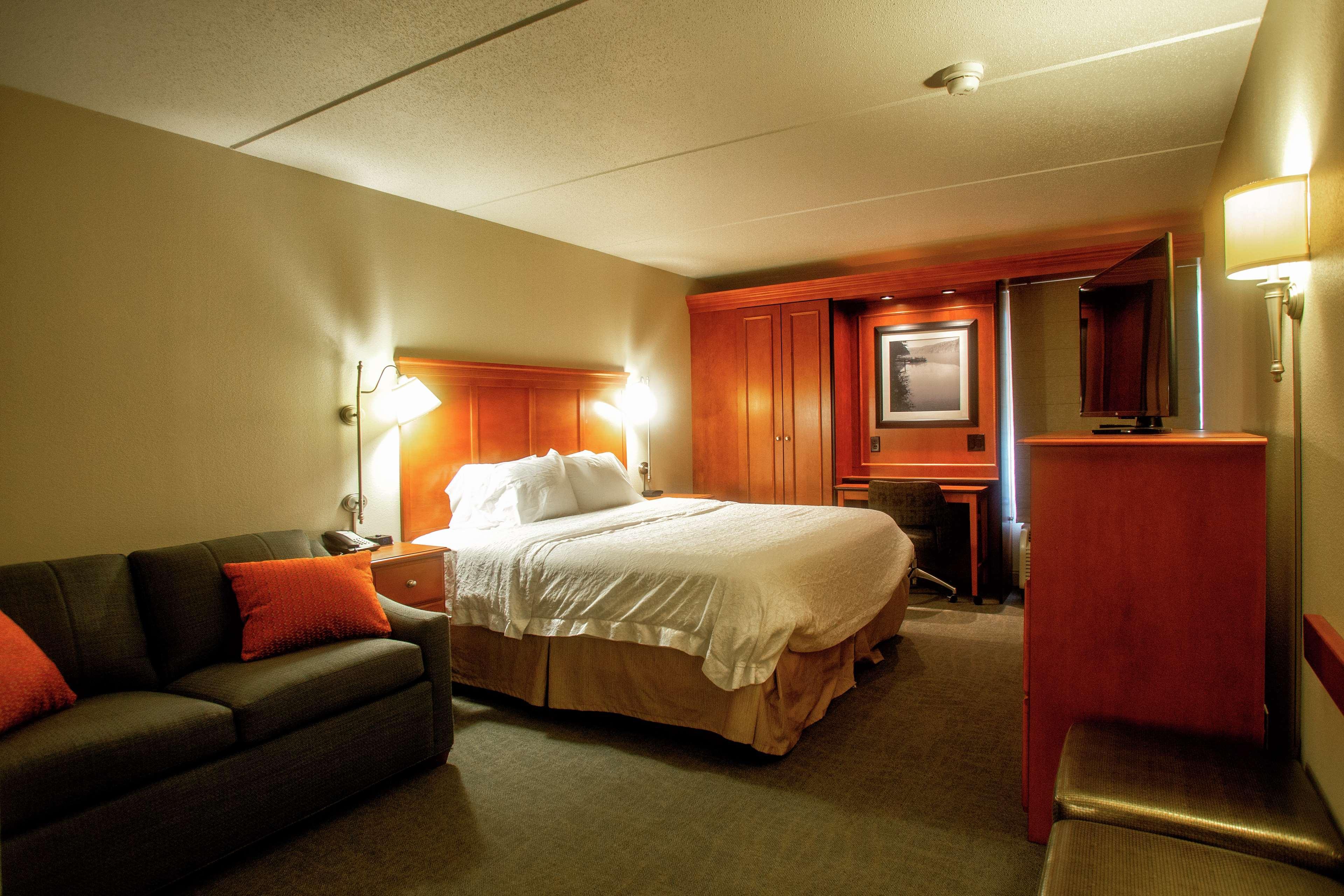 Hampton Inn Wheeling Buitenkant foto