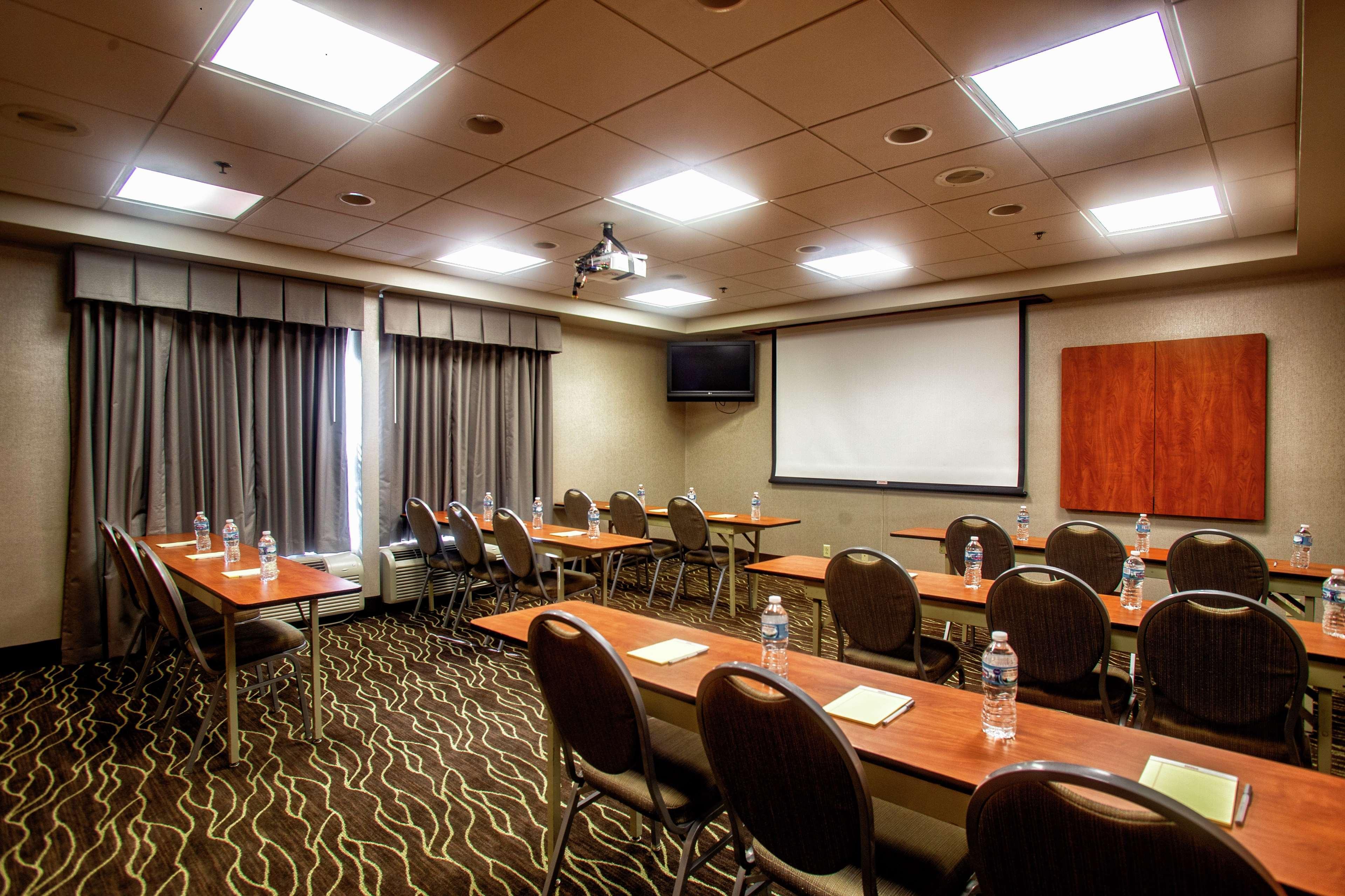 Hampton Inn Wheeling Buitenkant foto