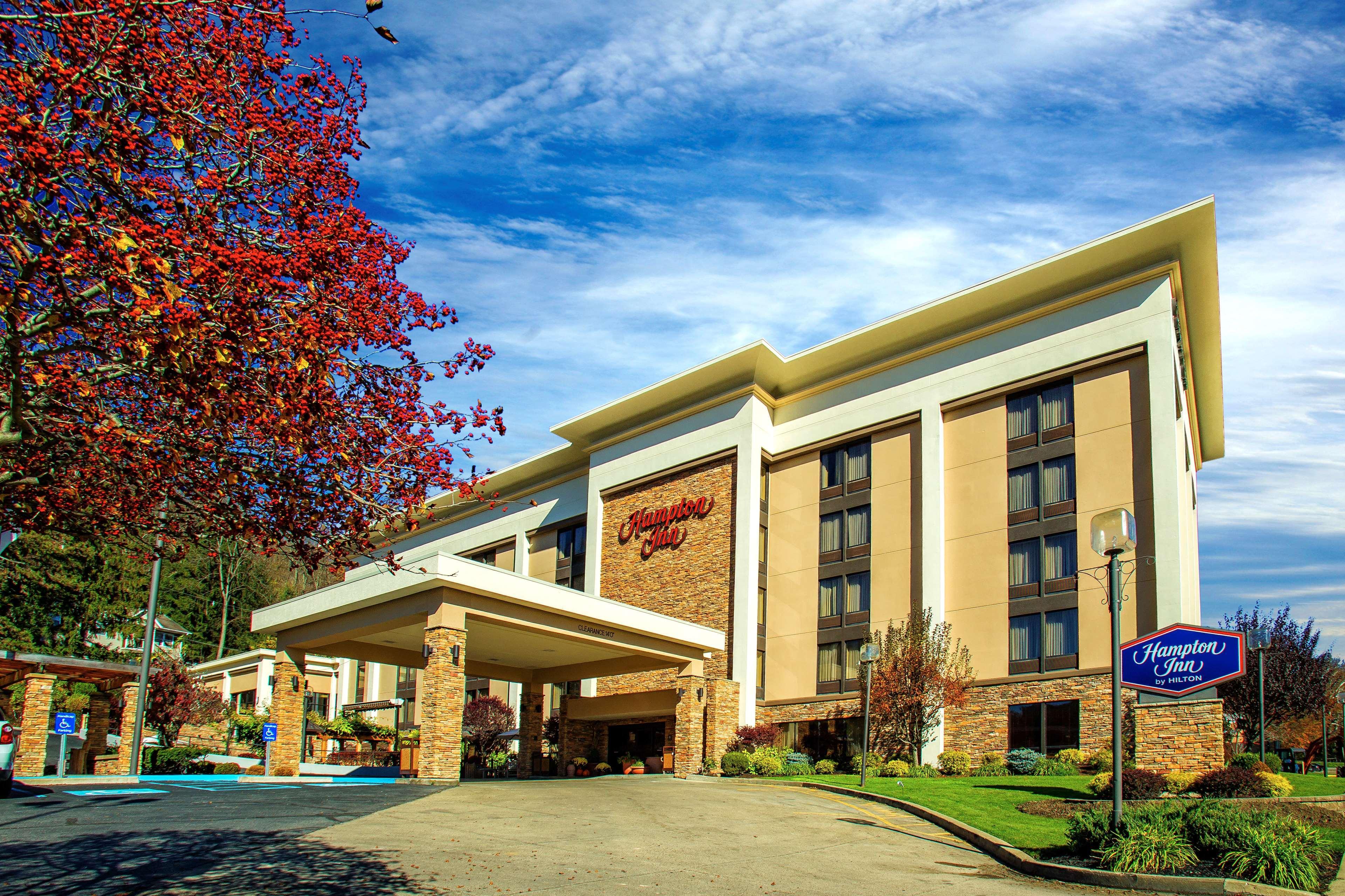 Hampton Inn Wheeling Buitenkant foto