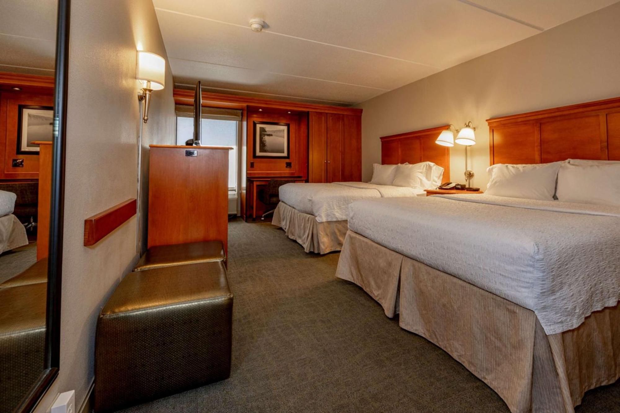 Hampton Inn Wheeling Buitenkant foto