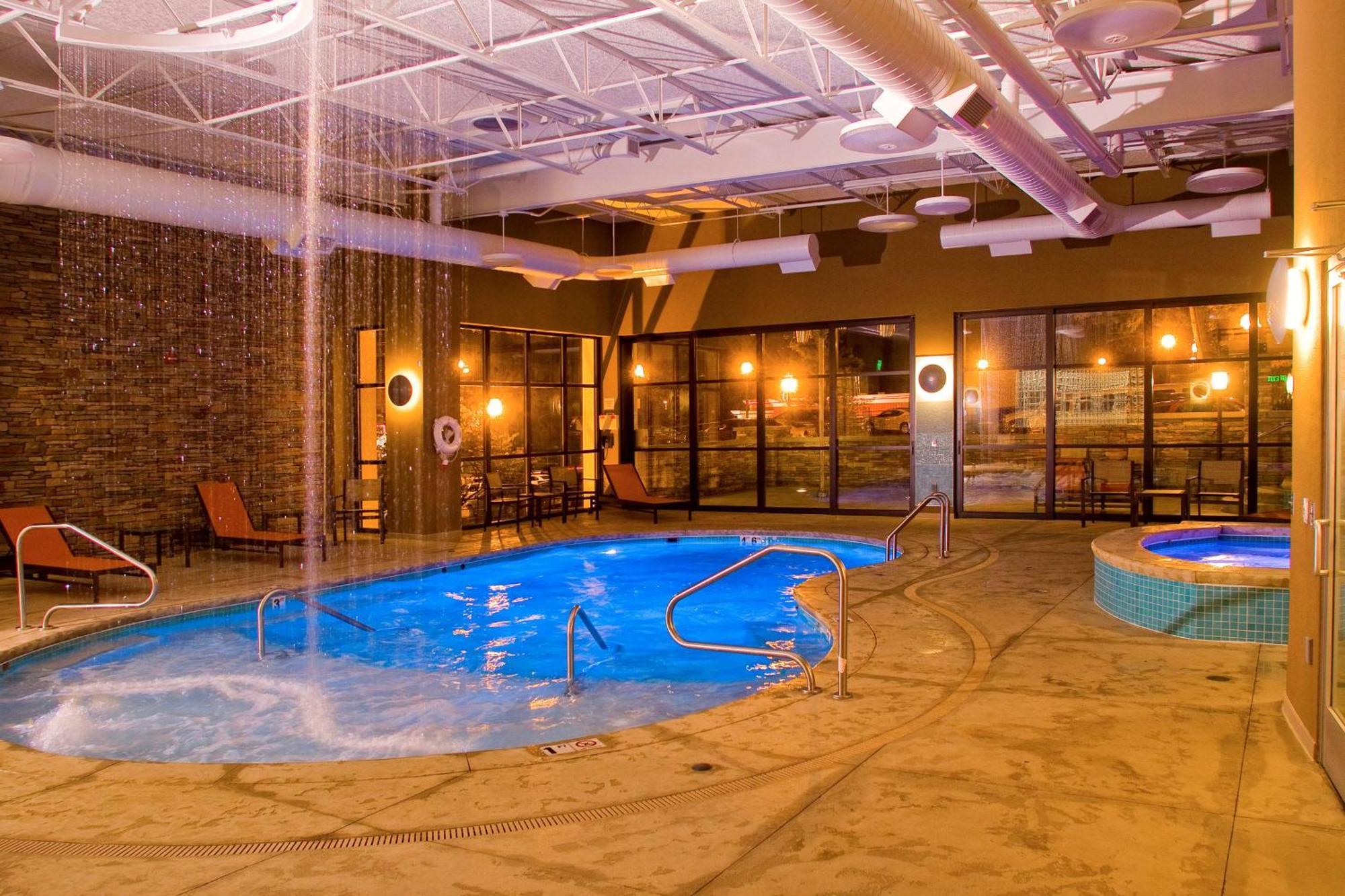 Hampton Inn Wheeling Buitenkant foto