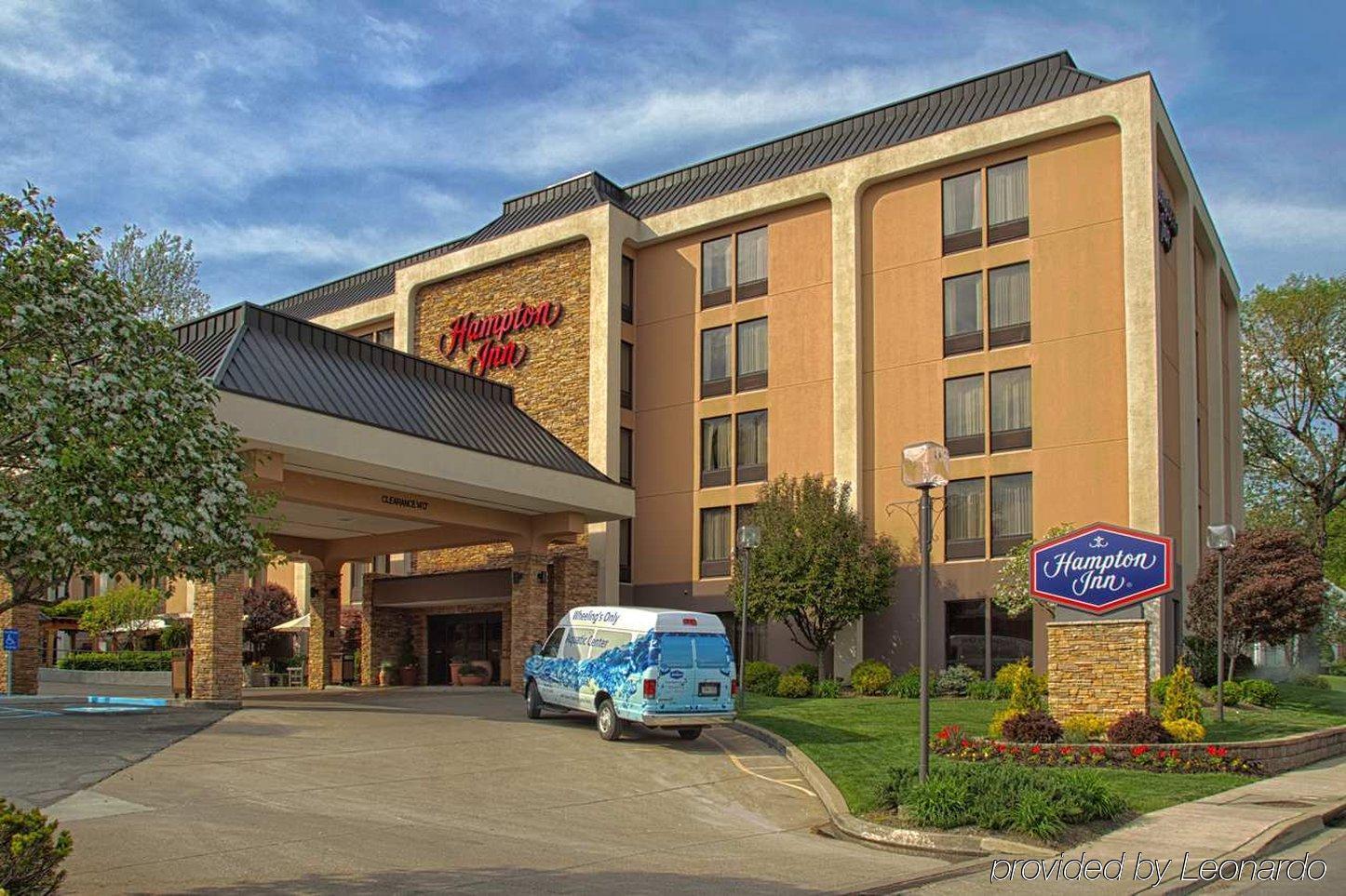 Hampton Inn Wheeling Buitenkant foto